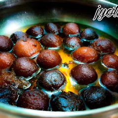 A picture of Mawa Gulabjamun.