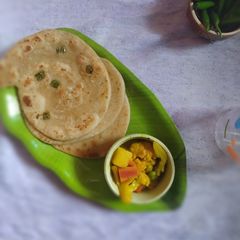 A picture of Mirchi Ring Paratha.
