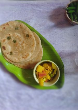 A picture of Mirchi Ring Paratha.
