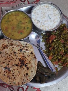 मिस्सी रोटी (missi roti recipe in Hindi) रेसिपी मुख्य फोटो