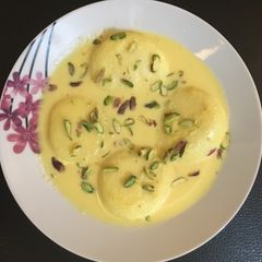 A picture of Rasmalai.