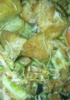 A picture of Soya beans cake(awara).