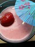 Erdbeer-Apfel- Birnen Smoothie mit Kefir, Sesampaste und Leinsamen