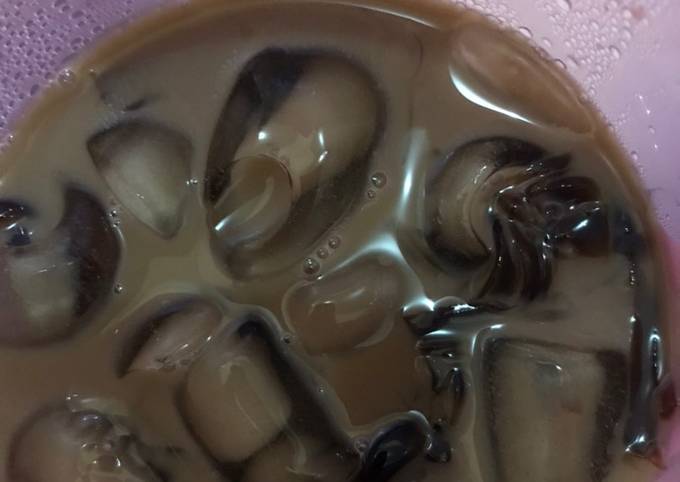 Cara Gampang Menyiapkan Es Cappucino Cincau Anti Gagal