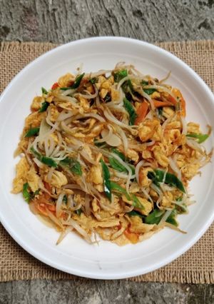 Foto resep Orak Arik Pedas Telur Toge