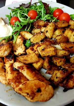 A picture of My one Skillet Sautèed Butter Chicken & Potatoes. 😘.