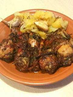 Una foto de Pollo con pimientos