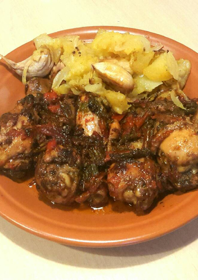 Una foto de Pollo con pimientos