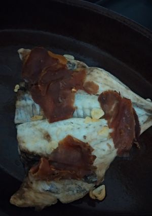 Foto principal de 🐟 Dorada con jamón