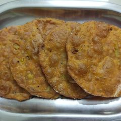 Masala Puri (with Bottle Gourd) A picture of Masala Puri (with Bottle Gourd).