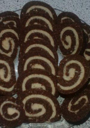 Rumos keksztekercs recept fotója
