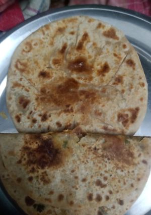 मसाला रोटी(Masala roti recipe in hindi) रेसिपी मुख्य फोटो