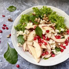 A picture of Apple and Walnut Salad.