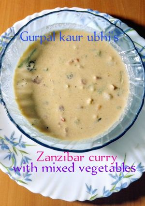 A picture of Zanzibar curry with mixed vegetables 🍅🧄🌻🧅🌶️.