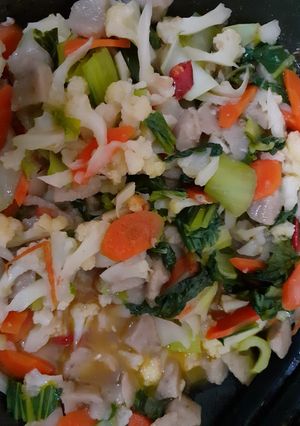 Foto resep Tumis campursari (kembang kol,wortel,bakso,pokcoy)