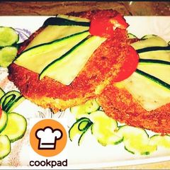 A picture of Chicken bread sendwich.