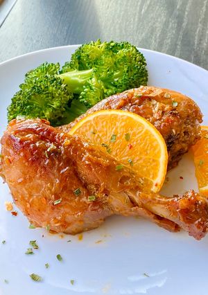 Hình của món Đùi gà nướng cam và bơ tỏiYUM..YUM!!🍴.
