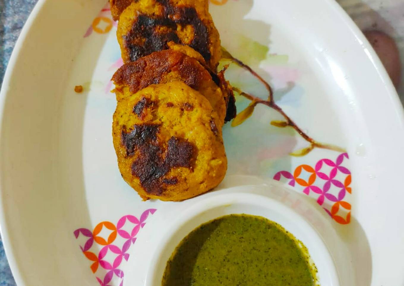 Soyakeema kabab with pudina chutney