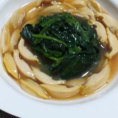 Abalone with spinach A picture of Abalone with spinach.
