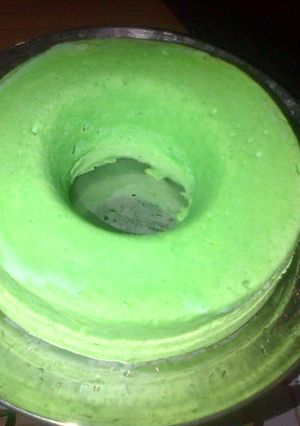 Foto resep Bolu pandan (kukus) ala umi zahrin :)