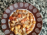 Ñoquis con champiñones y tomates cherry