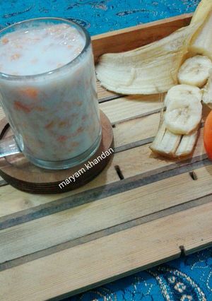 عکسی از دستور شیر موز خرمالو