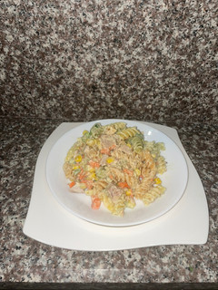 Una foto de Ensalada de fusilli con atún 🧑🏻🍳