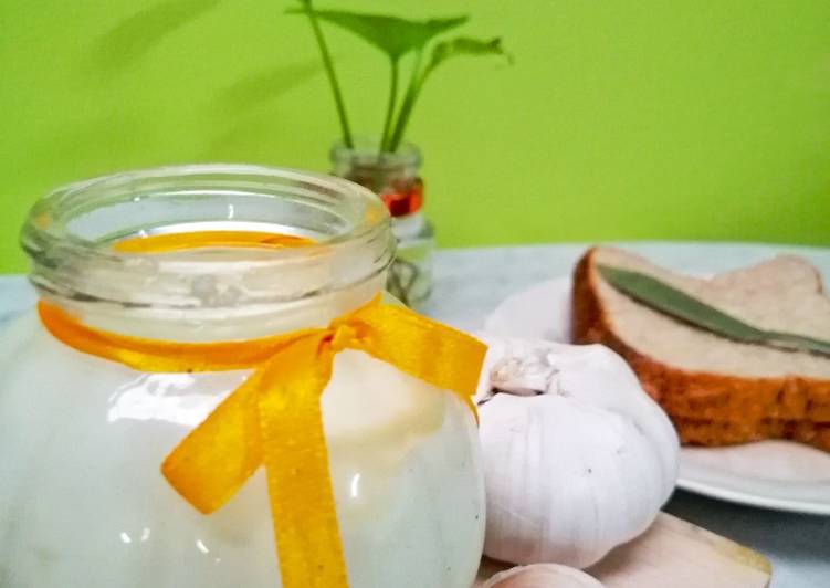 Homemade Garlic Spread