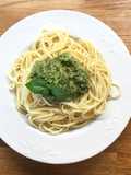 Pesto spaghetti with homemade pesto sauce (no garlic)