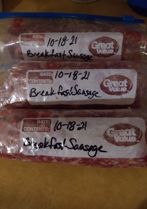 A picture of Fresh Ground Breakfast Sausage.