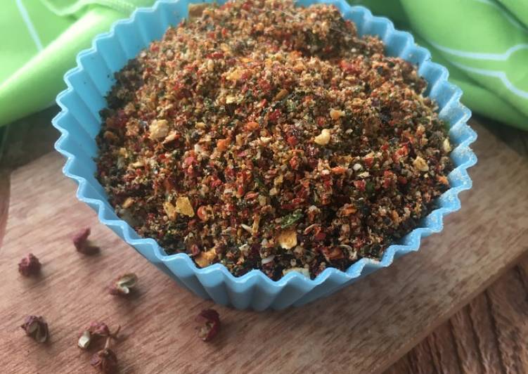 Shichimi togarashi ala fe
(Japanese 7 spices)