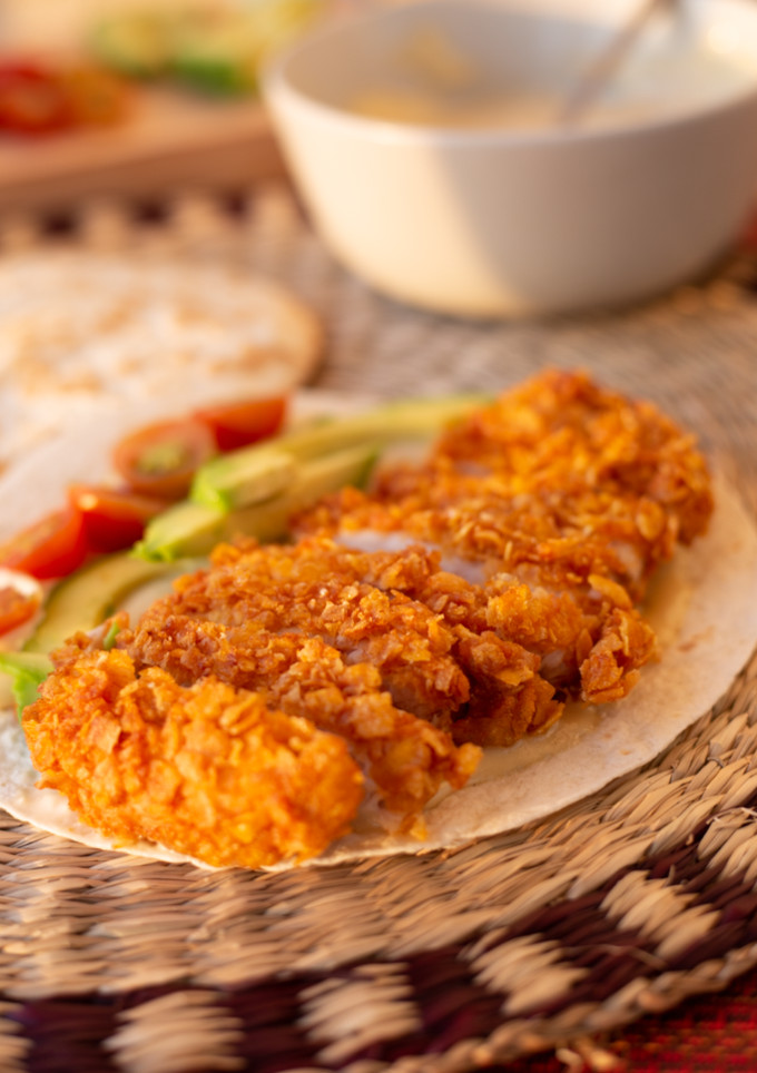 Una foto de Quesadilla de pollo crujiente estilo Crispy chicken 🍗