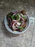 Pomo with utazi leaves