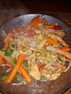 Una foto de Chop Suey de pollo
