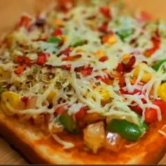 A picture of Arrabbiata sauce Bread pizza.