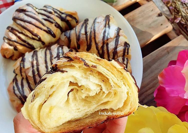 Langkah Mudah untuk Membuat Homemade Buttery Croissant, Enak Banget