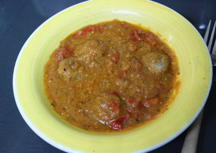 Albondigas De Salsa Tomate Cebolla En Y Albondigas De Salsa Tomate Cebolla En Y