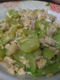 แตงกวาผัดไข่ NaRakMak