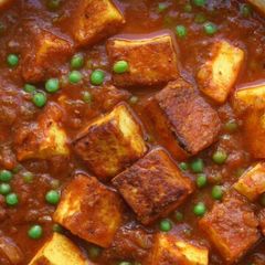 A picture of Matar paneer.