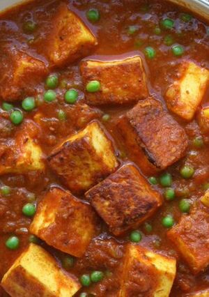 A picture of Matar paneer.