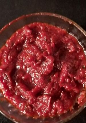 A picture of Instant pizza sauce.