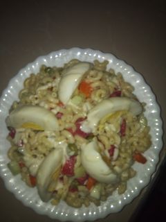 صورة لوصفة سلطة معكرونة لذيذة جدًا 🍝