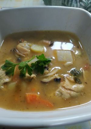 Una foto de Sopa de mariscos sencilla