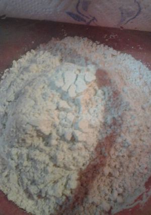 A picture of Seasoned flour.