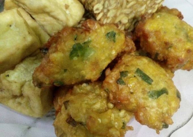 Yuk intip, Resep bikin 16. Bakwan Jagung dijamin nagih banget