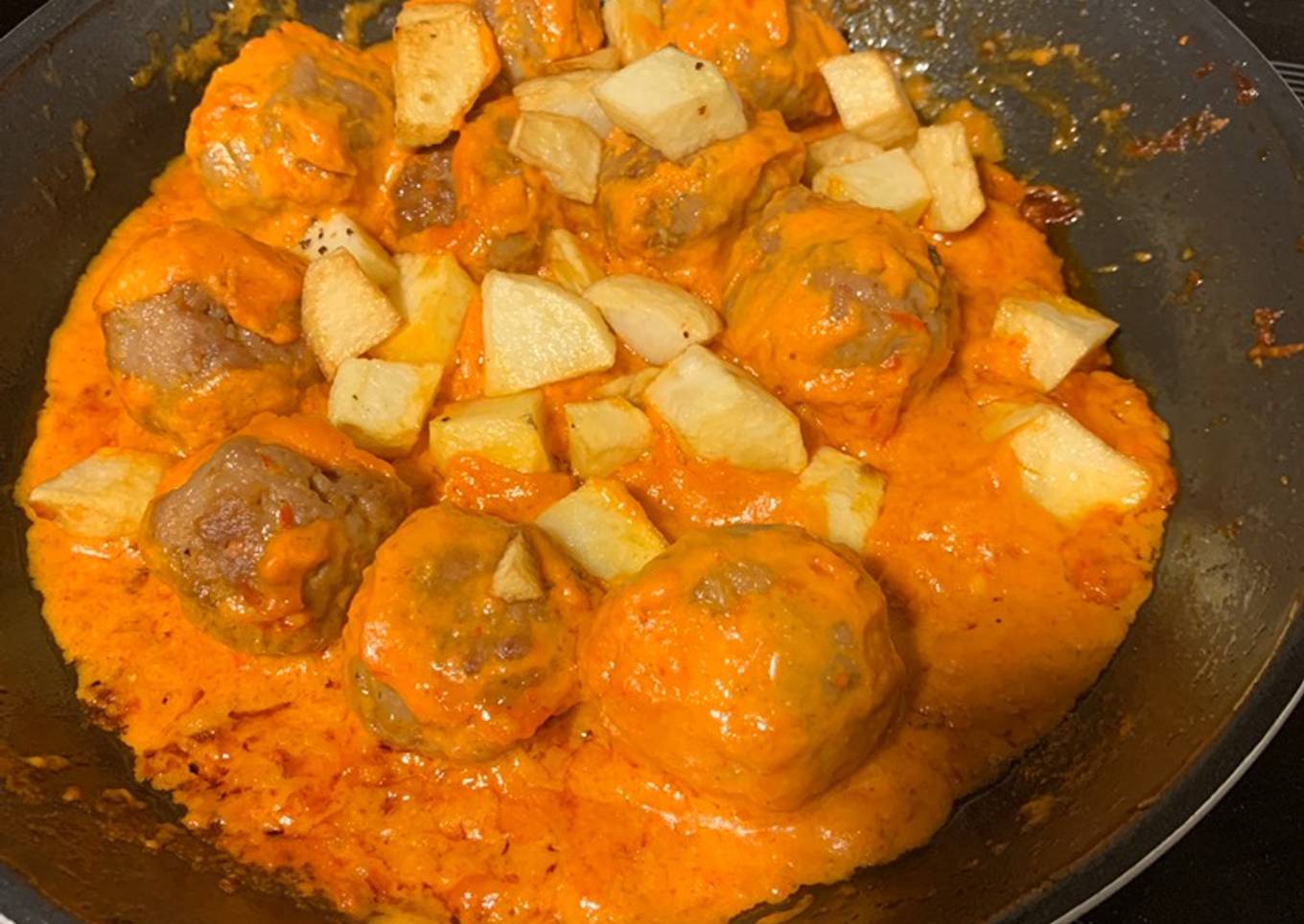 Albóndigas con patatas