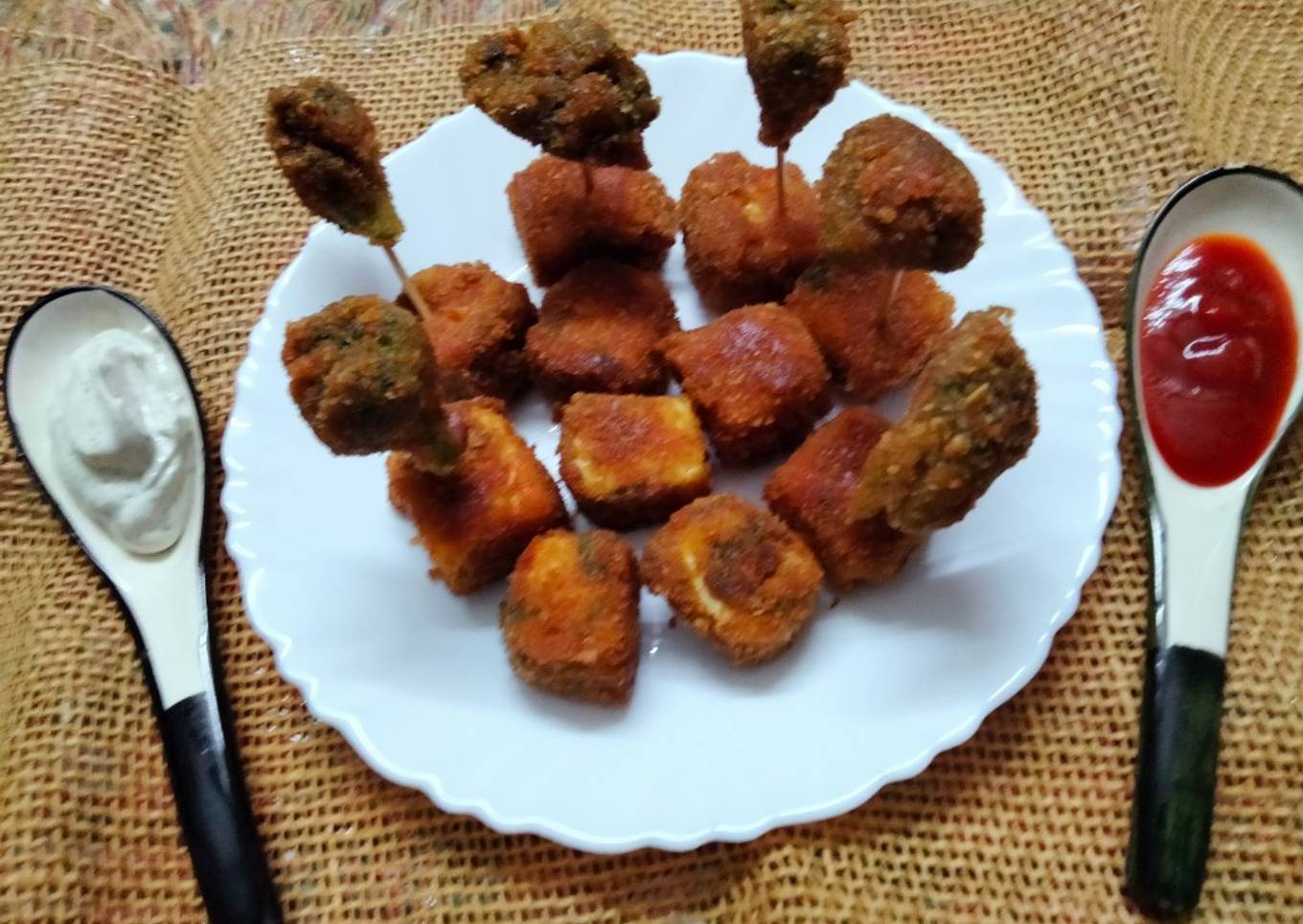 Broccoli and Paneer Masala Crispy Bites