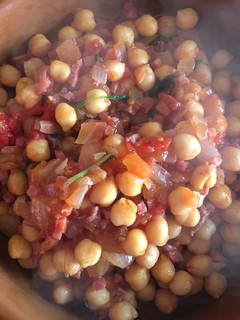 Una foto de 🍅Garbanzos con sofrito🍅