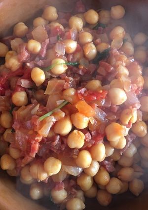 Una foto de 🍅Garbanzos con sofrito🍅