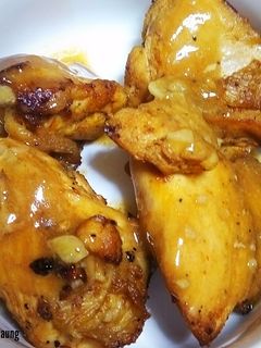 A picture of Sweet BBQ Mustard Chili Chicken Wings.